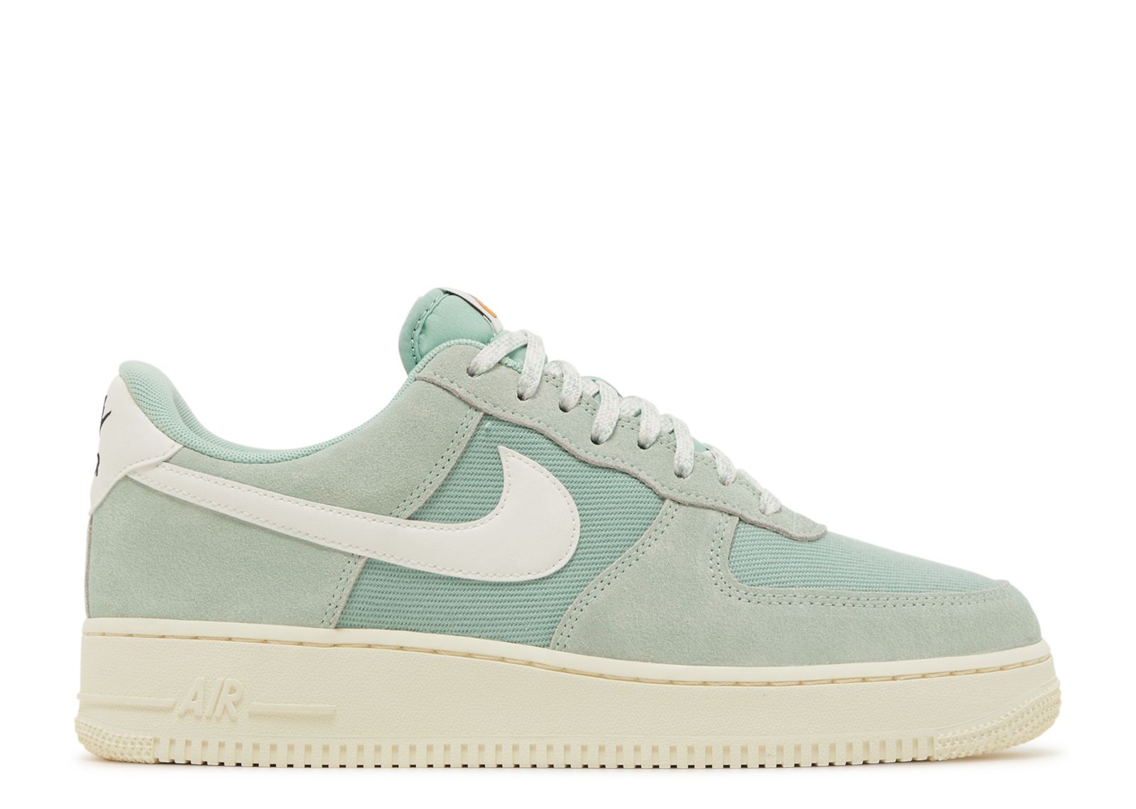 Air Force 1 '07 LV8 'Certified Fresh - Enamel Green'